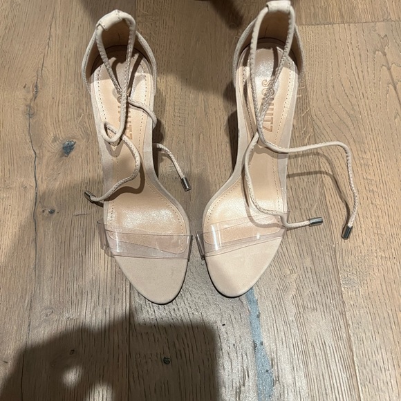 Nude suede SCHUTZ heels size 36, never worn - Picture 1 of 3